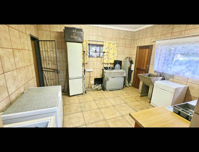 3 BEDROOM HOUSE FOR SALE IN FAUNA PARK